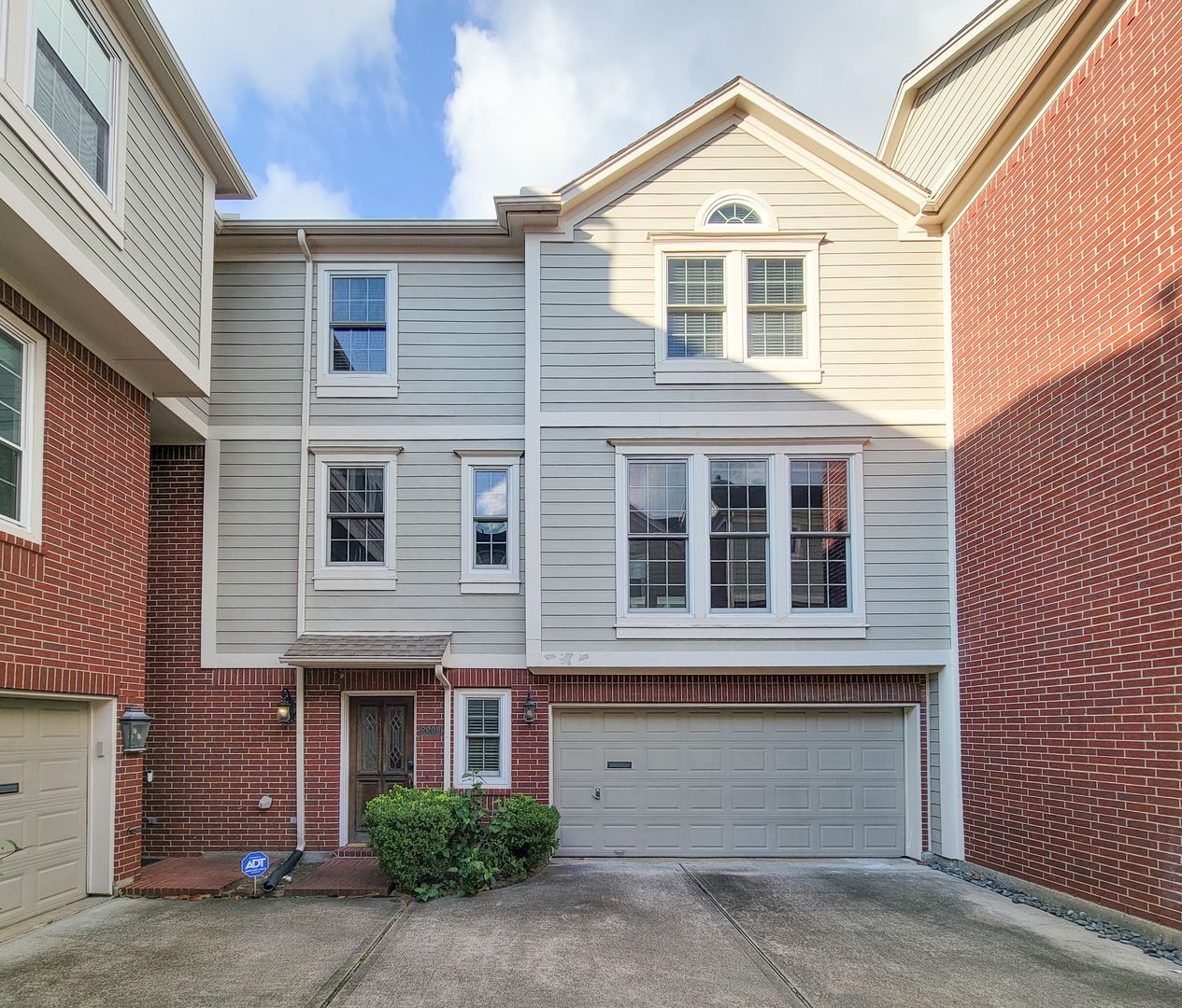 HOUSTON House: 2208 TAFT STREET