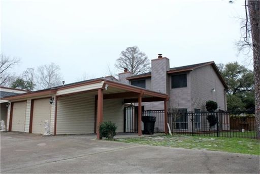 Totally updated townhome, Laminate Floor living room. New Kitchen with granite counter top. Gated community. wood deck with your own yard.one enclosed garage and one cover garage. extra space for parking. – photo 1