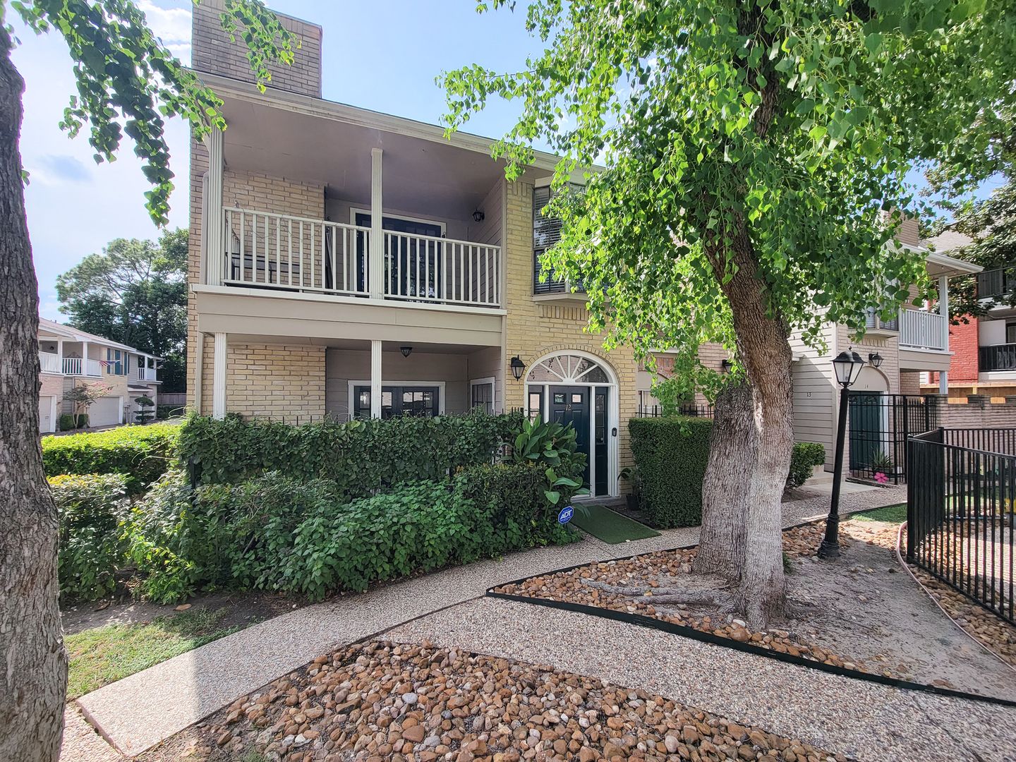 HOUSTON House: 2220 BERING DRIVE #12