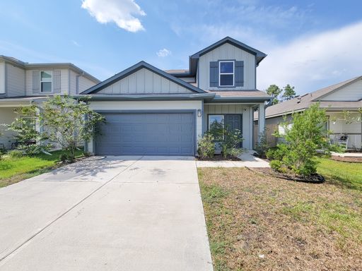 Welcome to this beautiful two-story home featuring 4 bedrooms, 2.5 bathrooms, and a 2-car garage. The spacious, open-concept layout seamlessly connects the family room, dining area, and kitchen, creating an inviting space for everyday living and entertain – photo 1