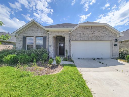 Quiet Cul De Sac! Tray Ceiling in Family & Primary suite. Wood Like Tile, Modern Gray Walls, Great standard features, including granite countertops in kitchen and all baths, 42 inch WHITE cabinets, Herringbone backsplash, whirlpool brand stainless applian