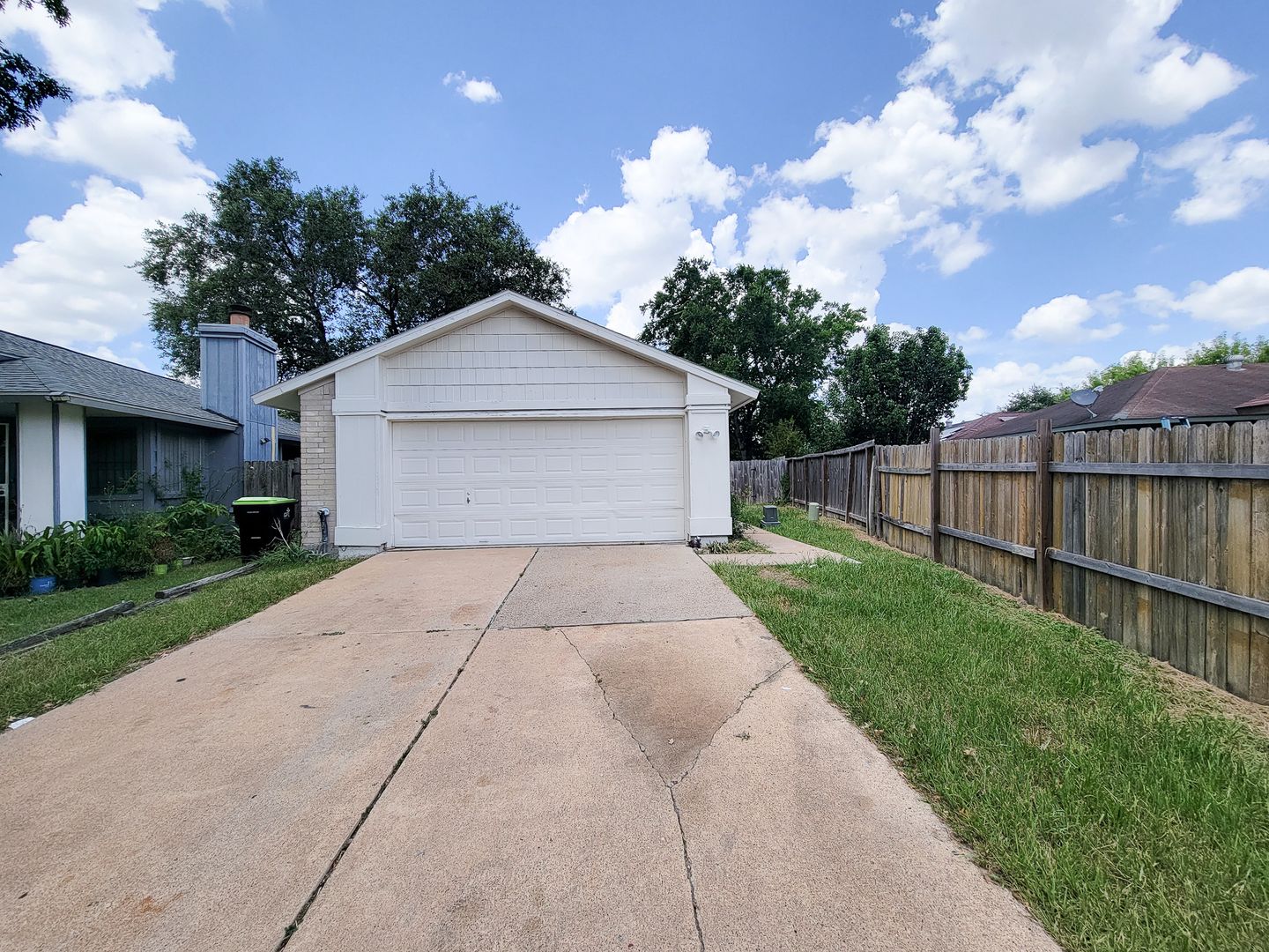 HOUSTON House: 17706 GLENHAGAN COURT
