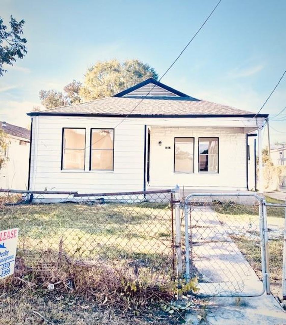 HOUSTON House: 1214 DES JARDINES STREET #FRONT