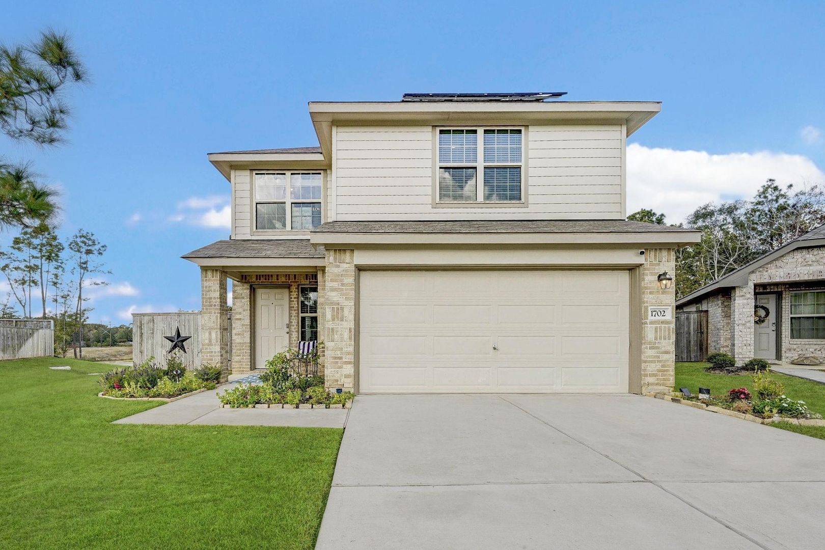 CONROE House: 1702 CAMPOS COURT