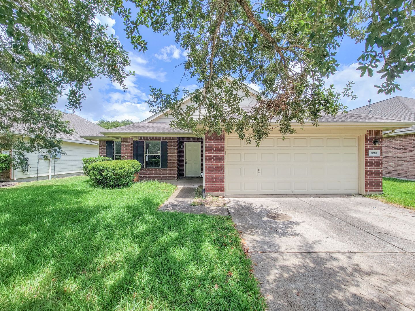 DICKINSON House: 3010 STONECROSS LANE