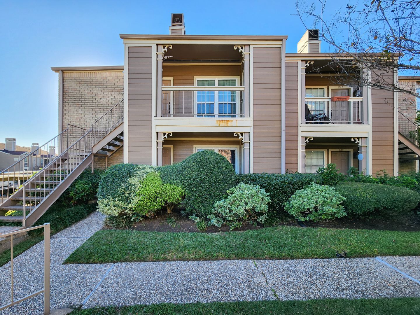 HOUSTON House: 1860 WHITE OAK DRIVE #236