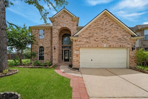 Welcome to stunning Westin Homes 2 story, 4 beds, 3.5 baths, approx. 3,000 sqft. Step through the grand entry featuring a dramatic rotunda foyer, elegant black wrought iron staircase with first impression. The formal dining room is spacious, by a convenie – photo 1