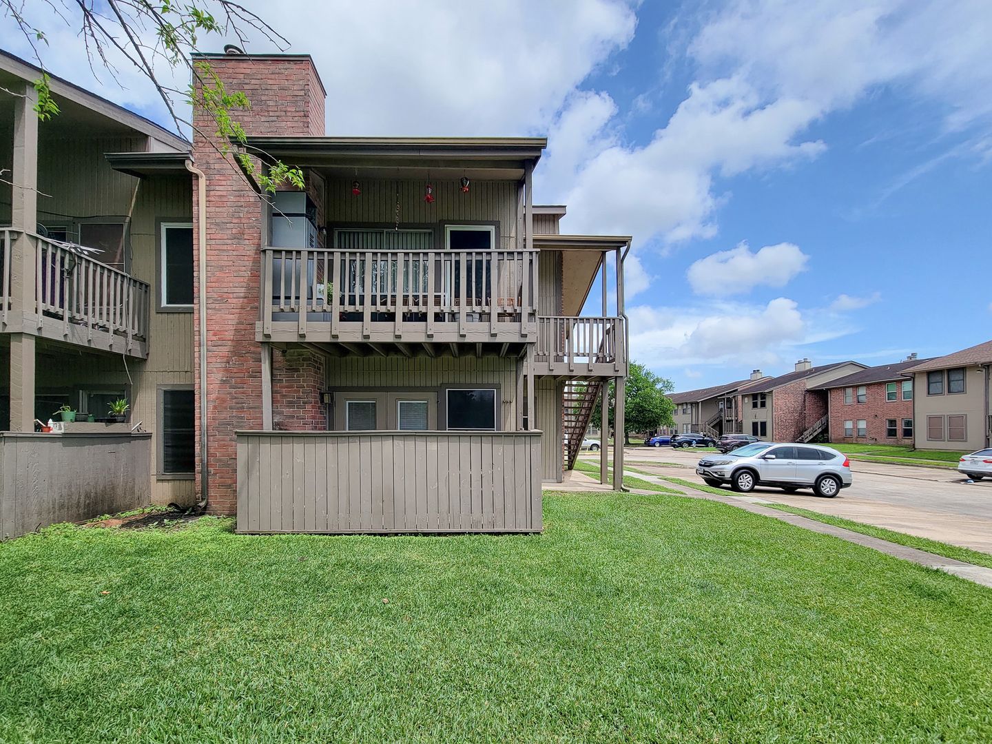 LAKE JACKSON House: 418 GARLAND DRIVE #122