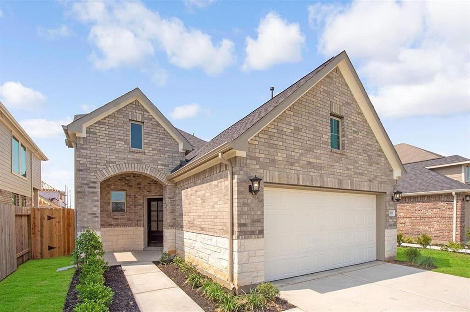 CONROE House: 1435 CECILIA VINES DRIVE
