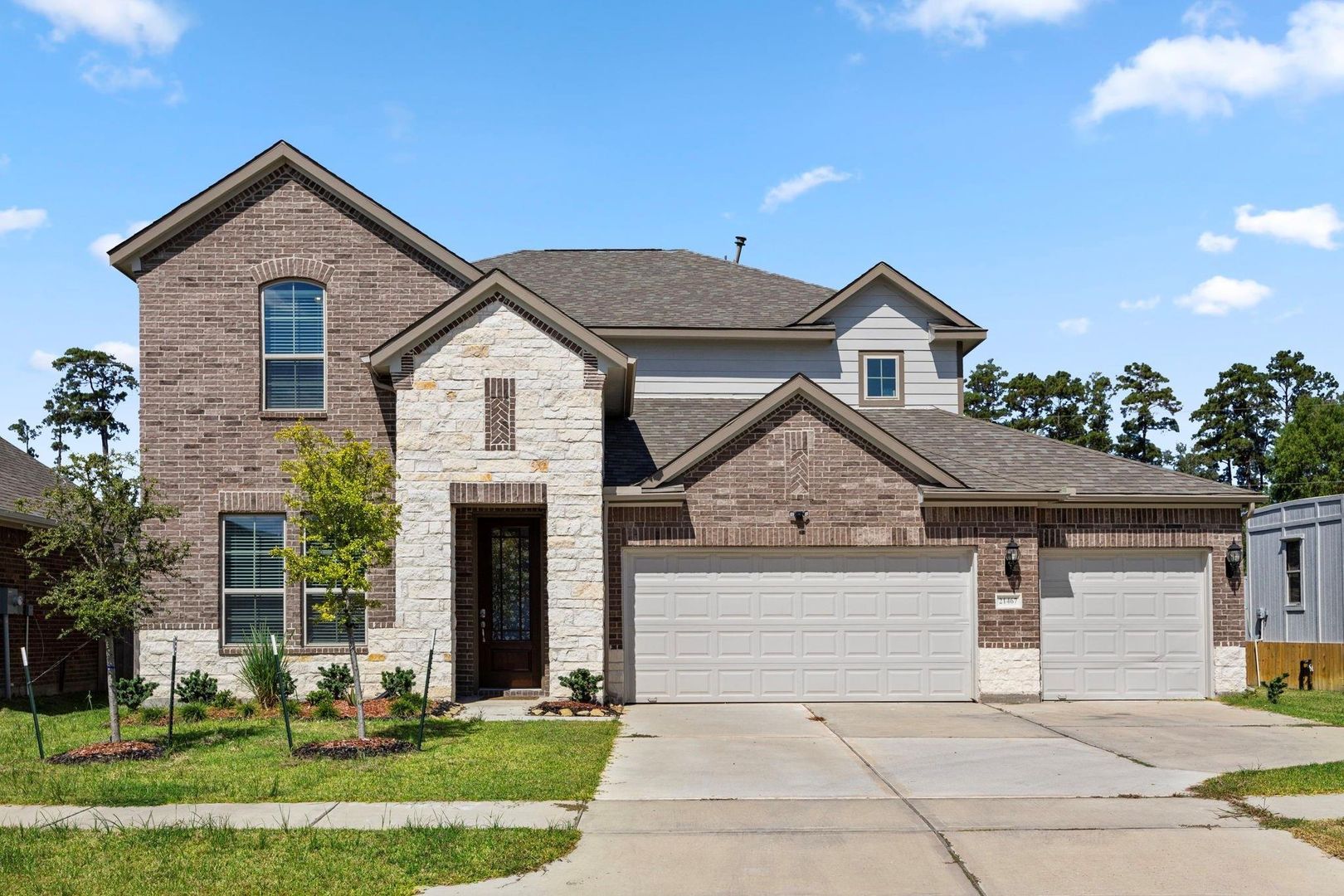 KINGWOOD House: 21467 SOMERSET SHORES CROSSING