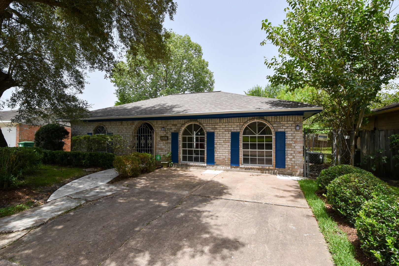 HOUSTON House: 11719 MURR WAY