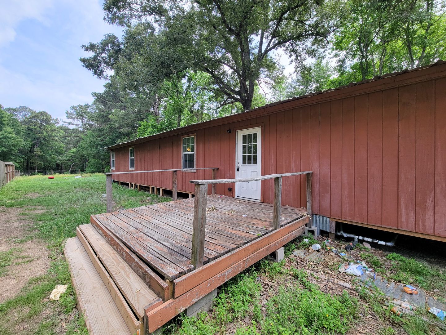 MONTGOMERY House: 20272 FOREST WOODS #A