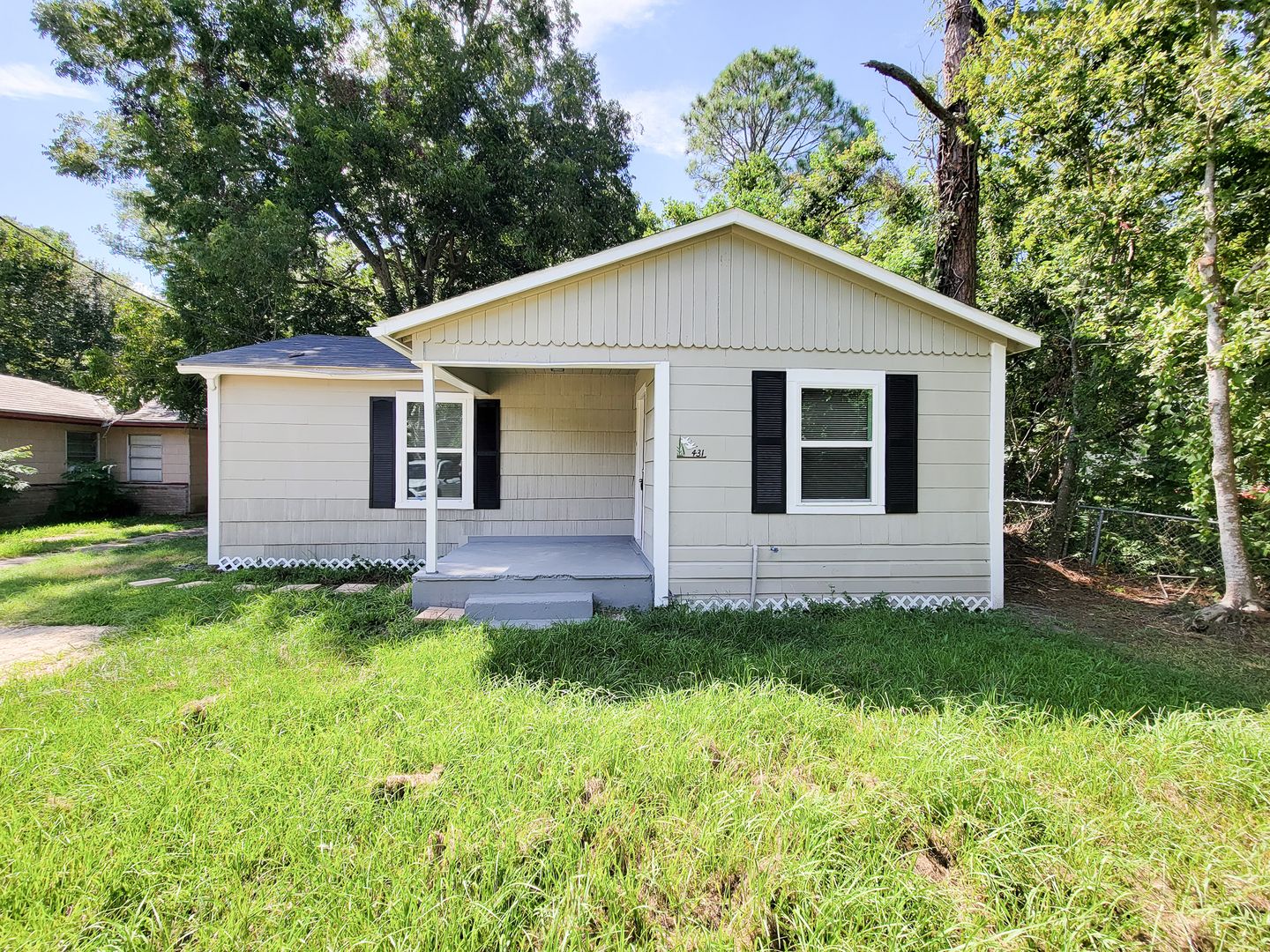 ANGLETON House: 431 N TINSLEY STREET