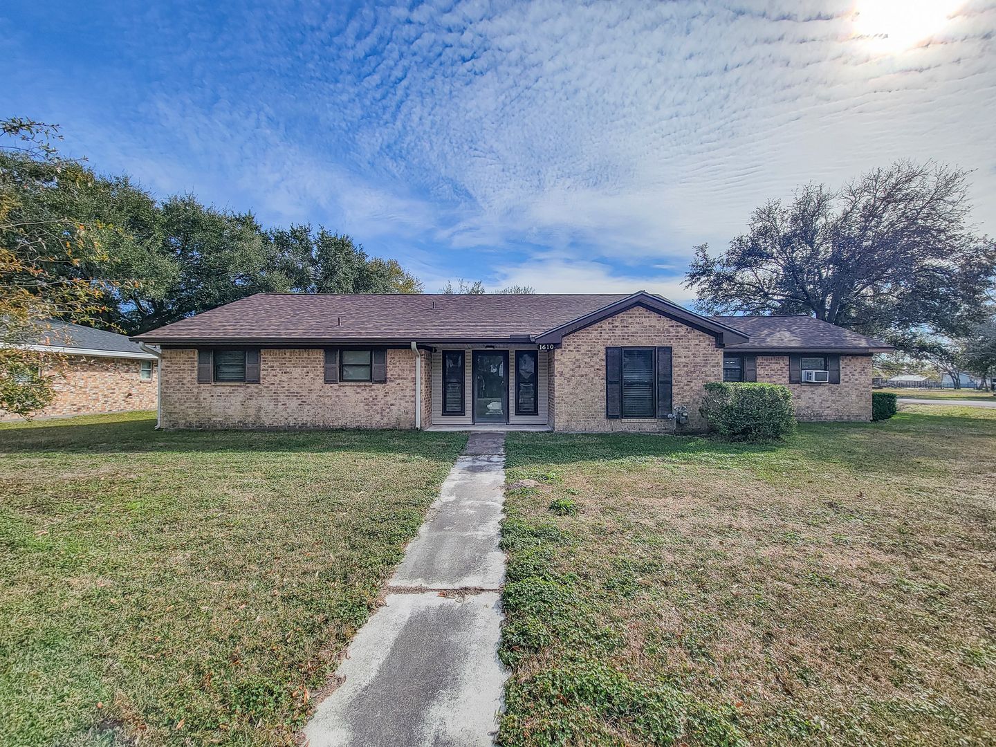 BAYTOWN House: 1610 MARYON STREET