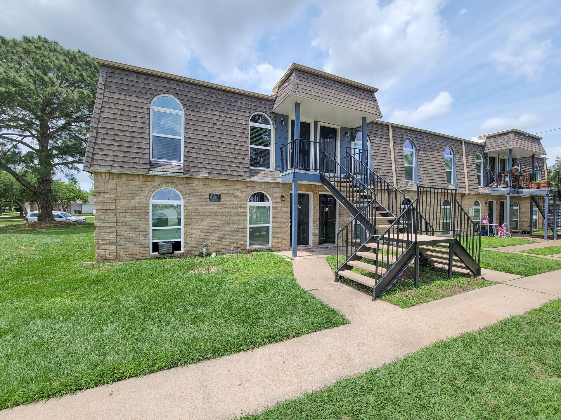 SEALY Apartment: 101 BROOKSIDE LANE