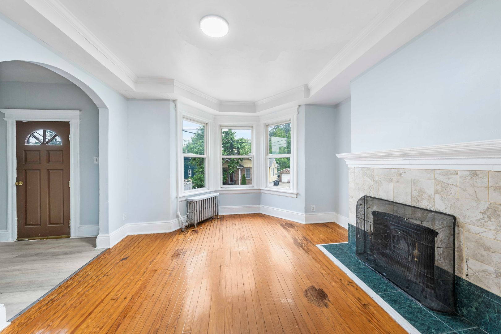 Union Apartment: 2768 Vauxhall Road