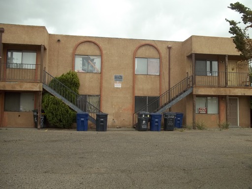 2 BR SE Cul de sac, large yard – photo 1
