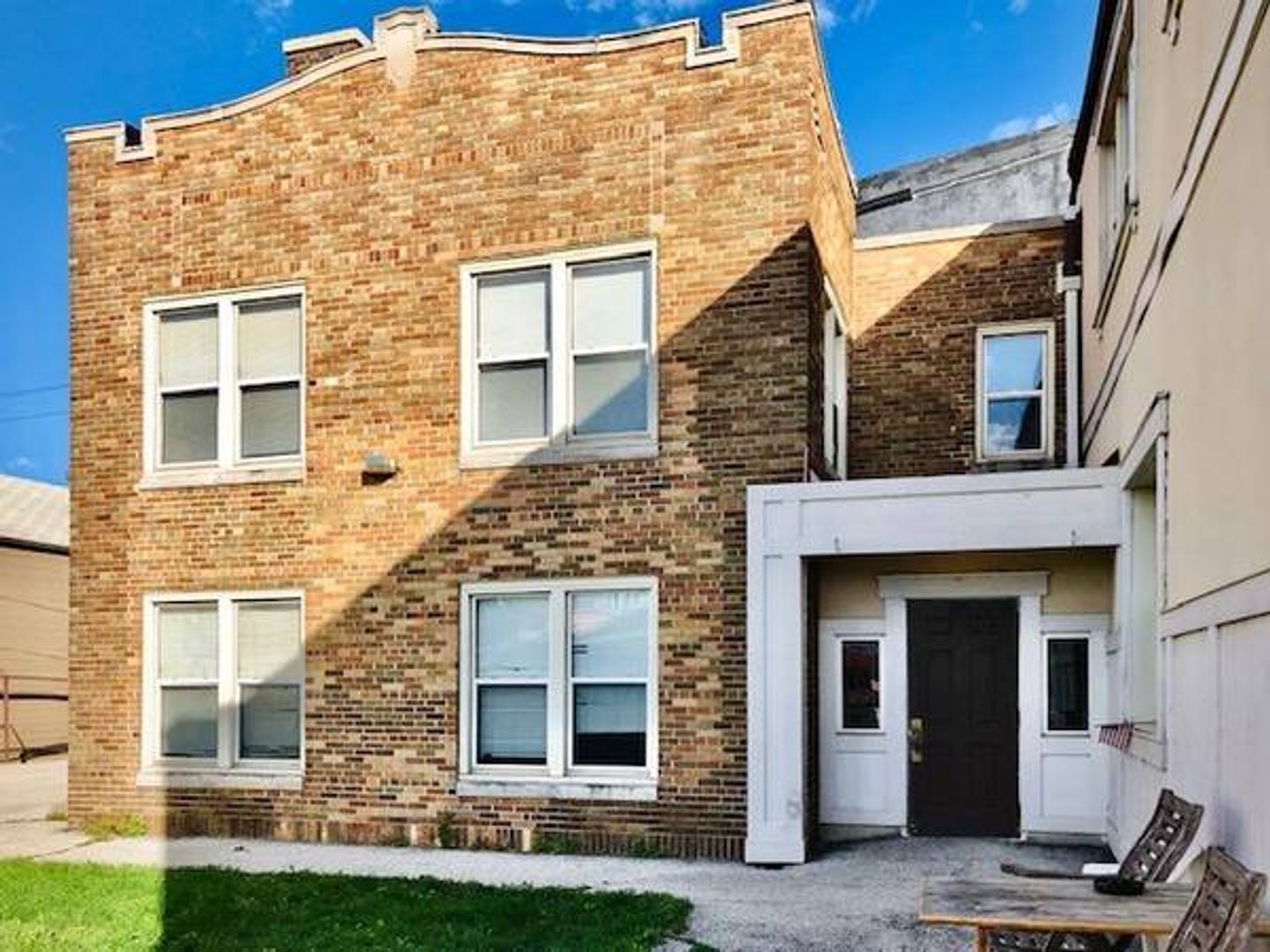 Cudahy Apartment: 4932 S Packard