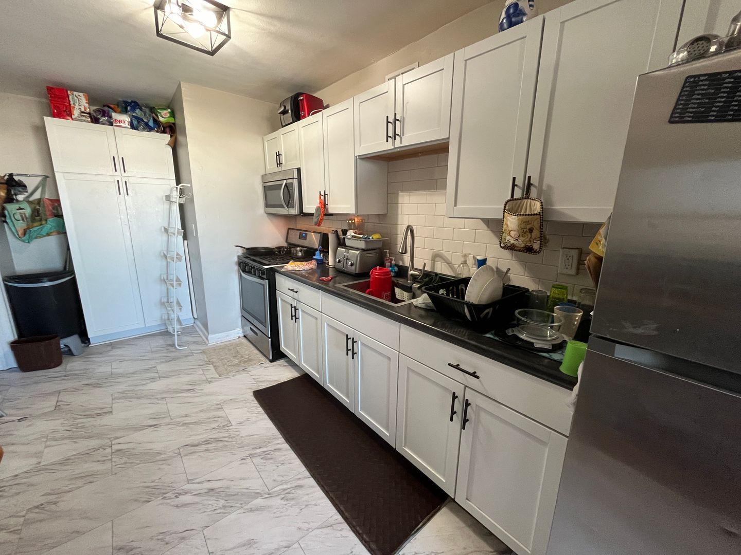 Cudahy Apartment: 4932 S Packard