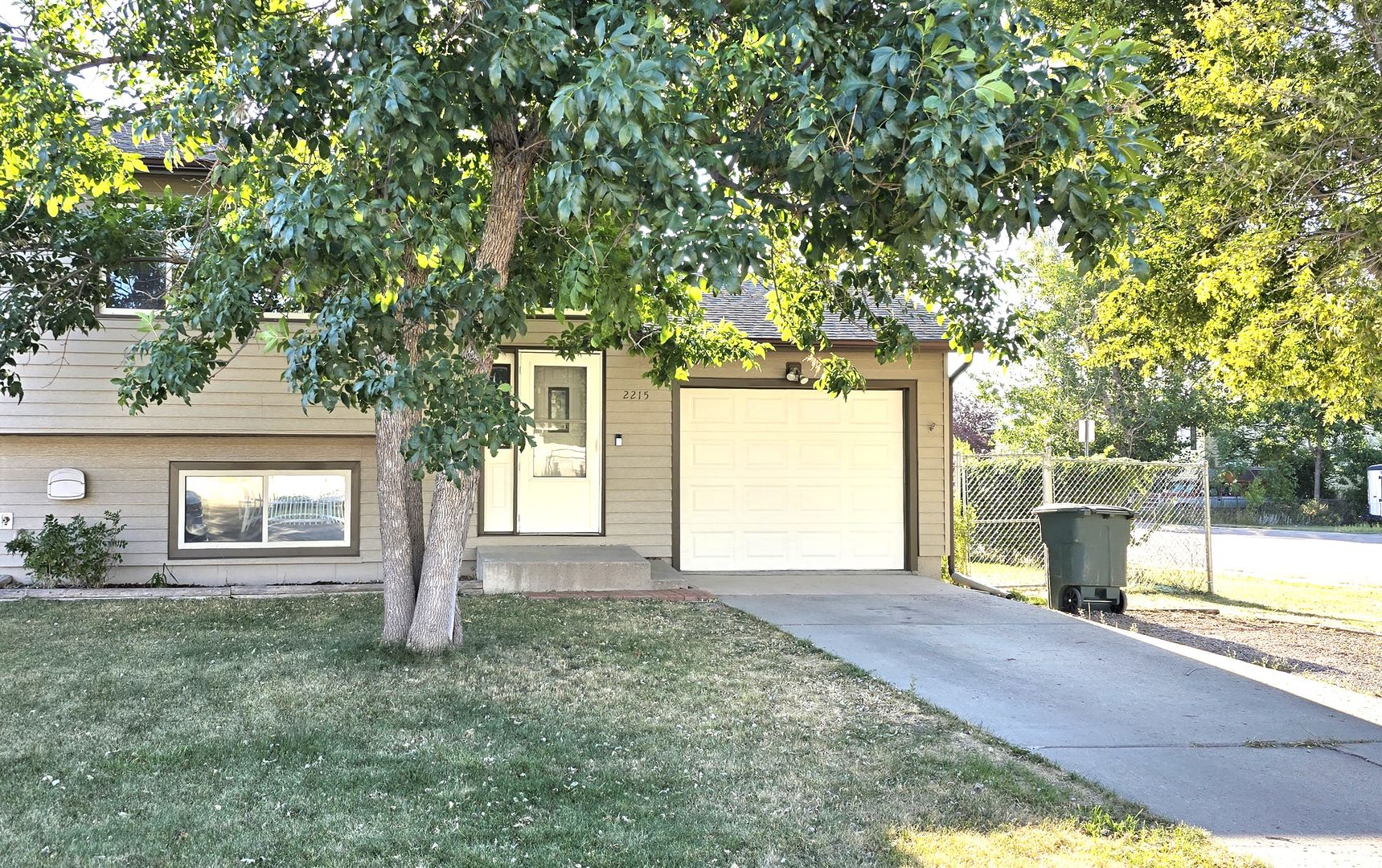 Gillette House: 2215 Wagonhammer Lan