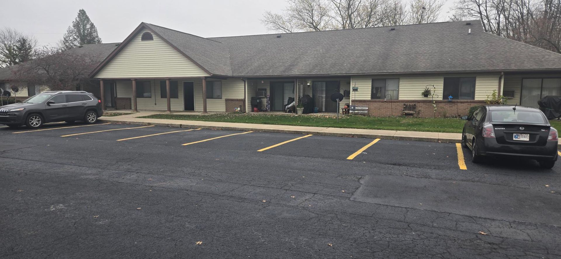 SOMERSET Apartment: 150 WHITES DRIVE