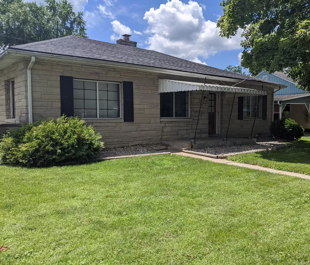 Crawfordsville Apartment: 1103 Lane Avenue