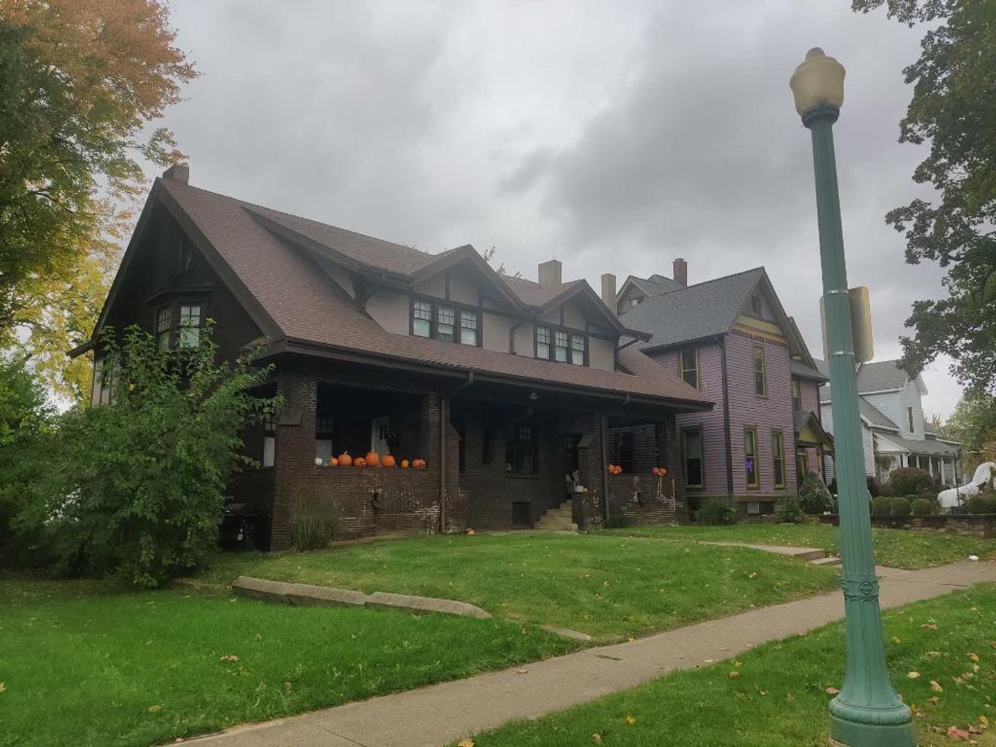 Crawfordsville Apartment: 704 E Main Street