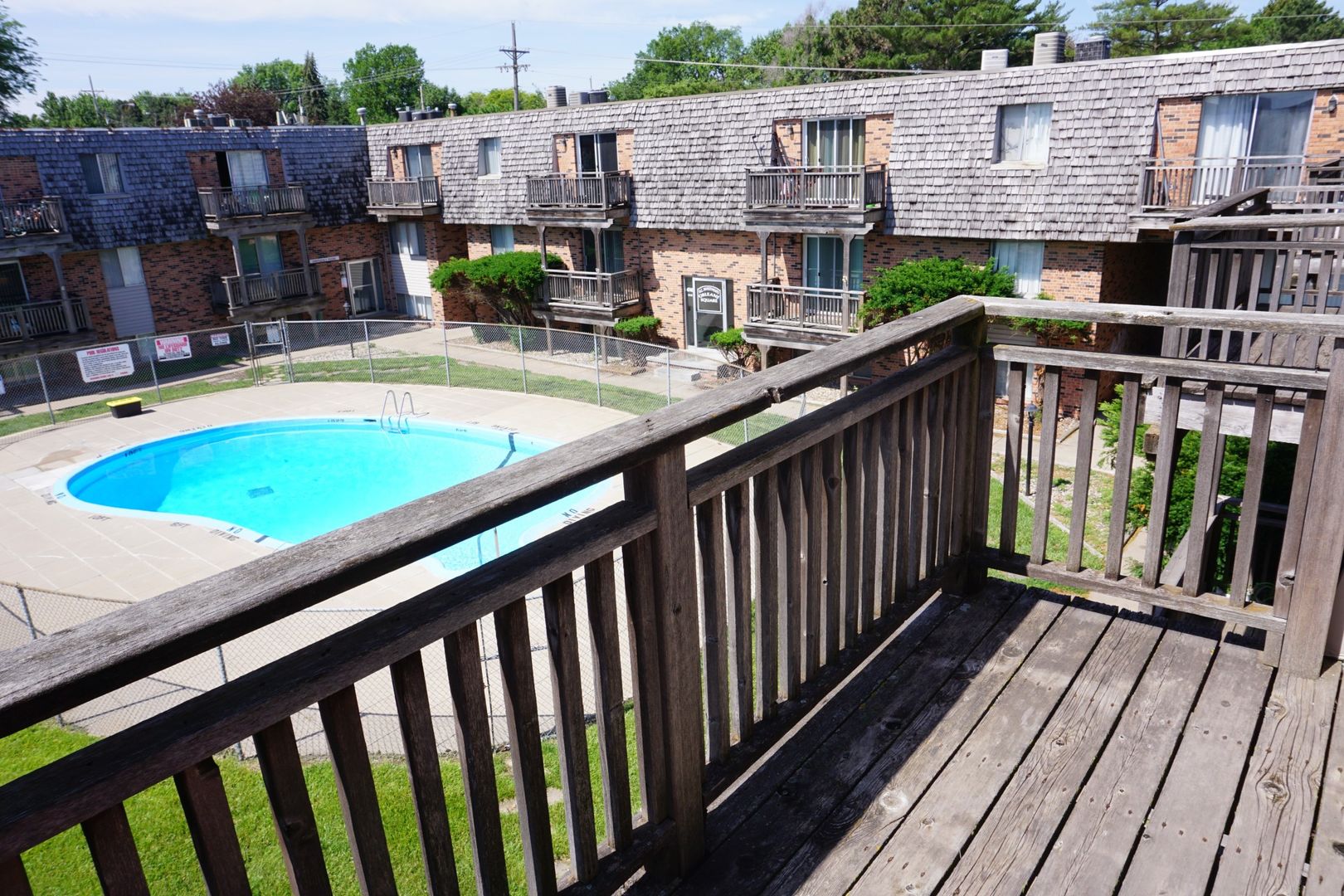 Omaha Apartment: 4740-4753 S 83rd St