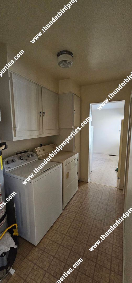 Albuquerque House: 2134 Coal Pl (PG3000411)