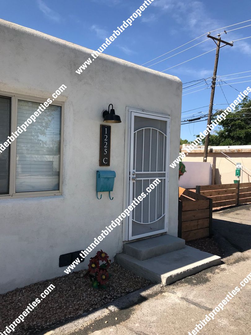 Albuquerque Apartment: 1225 San Mateo