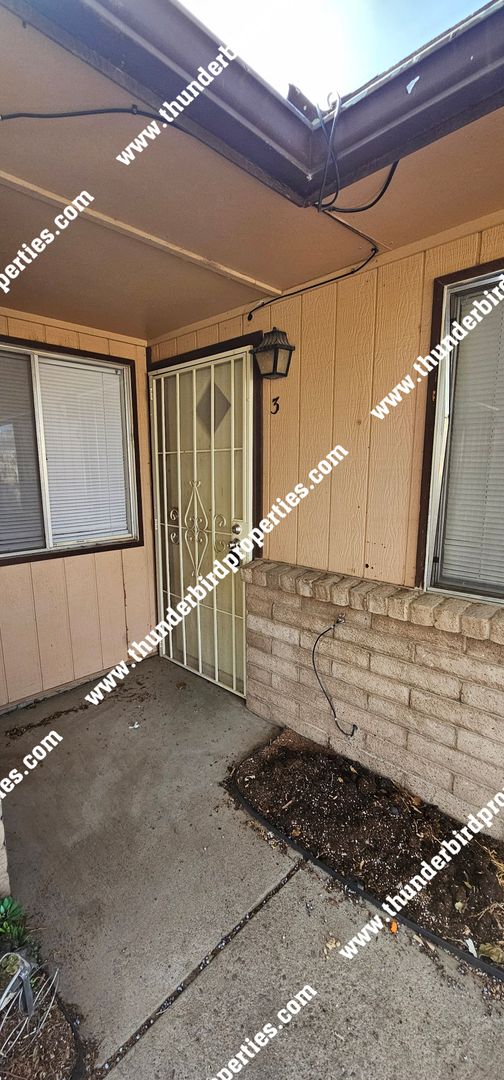 Albuquerque Apartment: 12624 Copper Ave NE