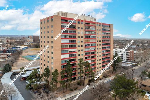 Charming 3 Bedroom, 2 Bathroom, 1500 Sq Ft Apartment with amazing balcony views of Albuquerque and the Sandia Mountains. – photo 1