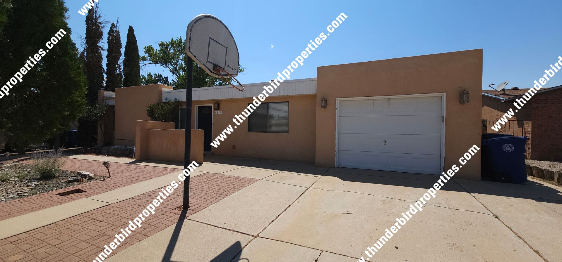 Albuquerque House: 5117 Camino Vista NW