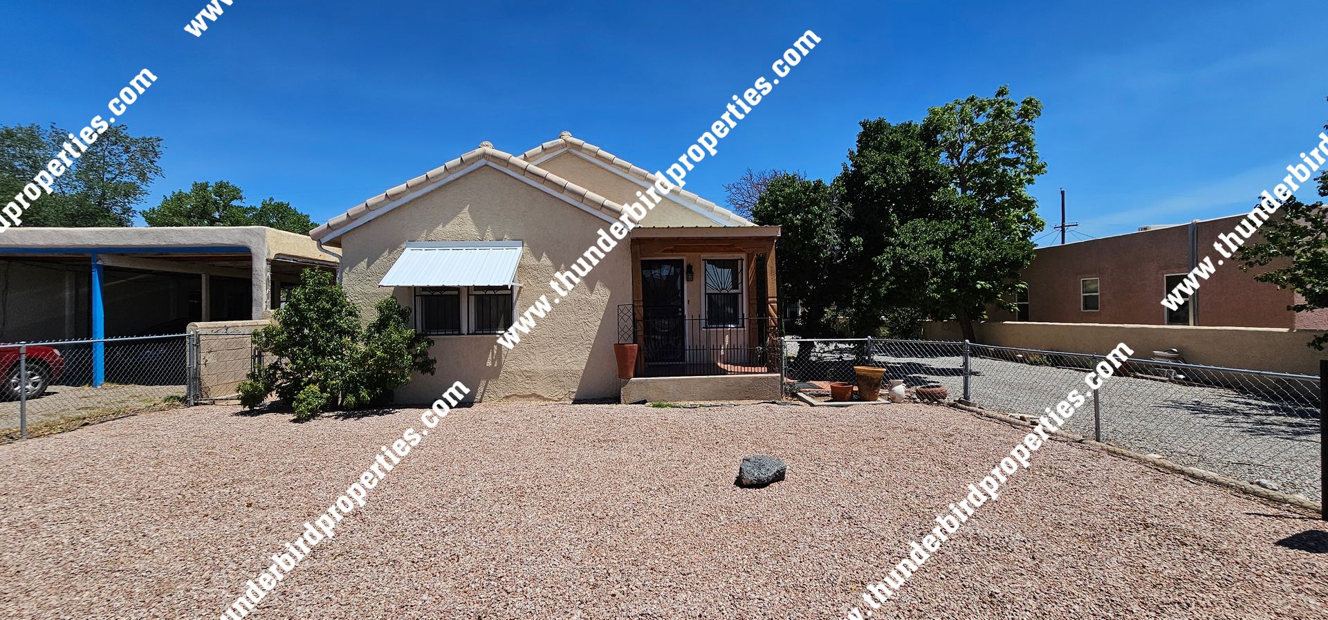 Albuquerque House: 607 Delamar Ave NW