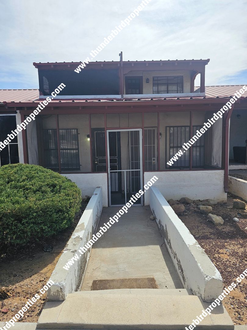 Albuquerque Apartment: 1212 Lead Ave SE