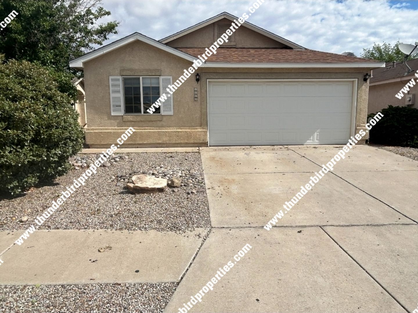 Albuquerque House: 8405 Vista Estrella Ln SW