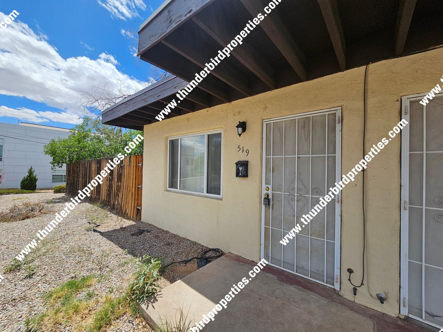 Albuquerque House: 519 Pine St SE