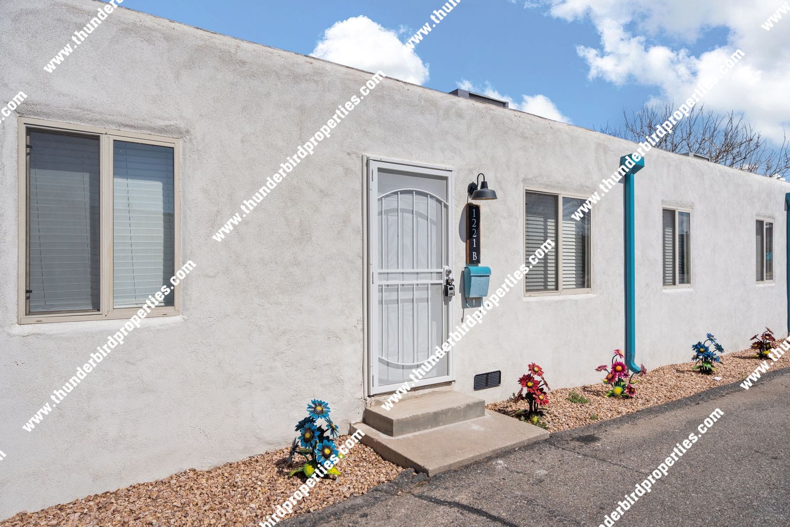 Albuquerque Apartment: 1221 San Mateo Blvd SE