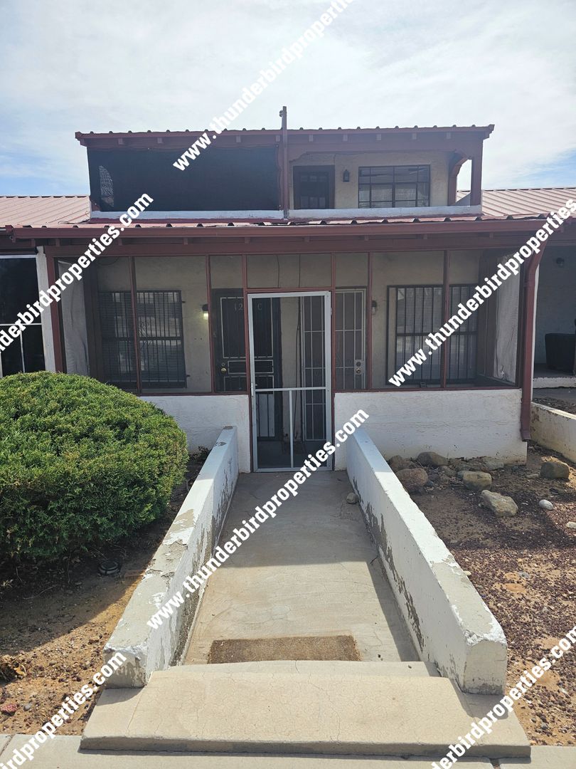 Albuquerque Apartment: 1212 Lead Ave SE