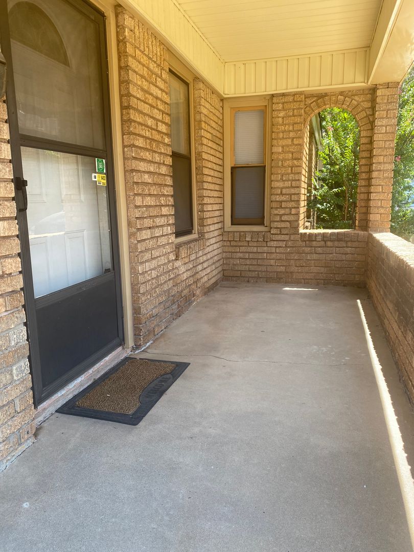 Oklahoma City House: 2514 NW 11th