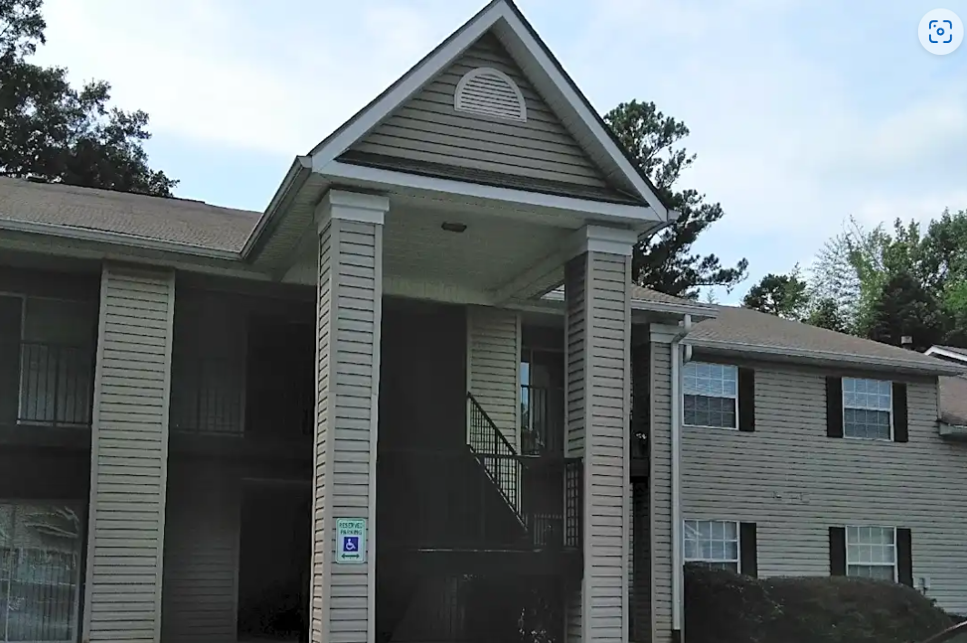 Douglasville Apartment: 8424 Chicago Avenue