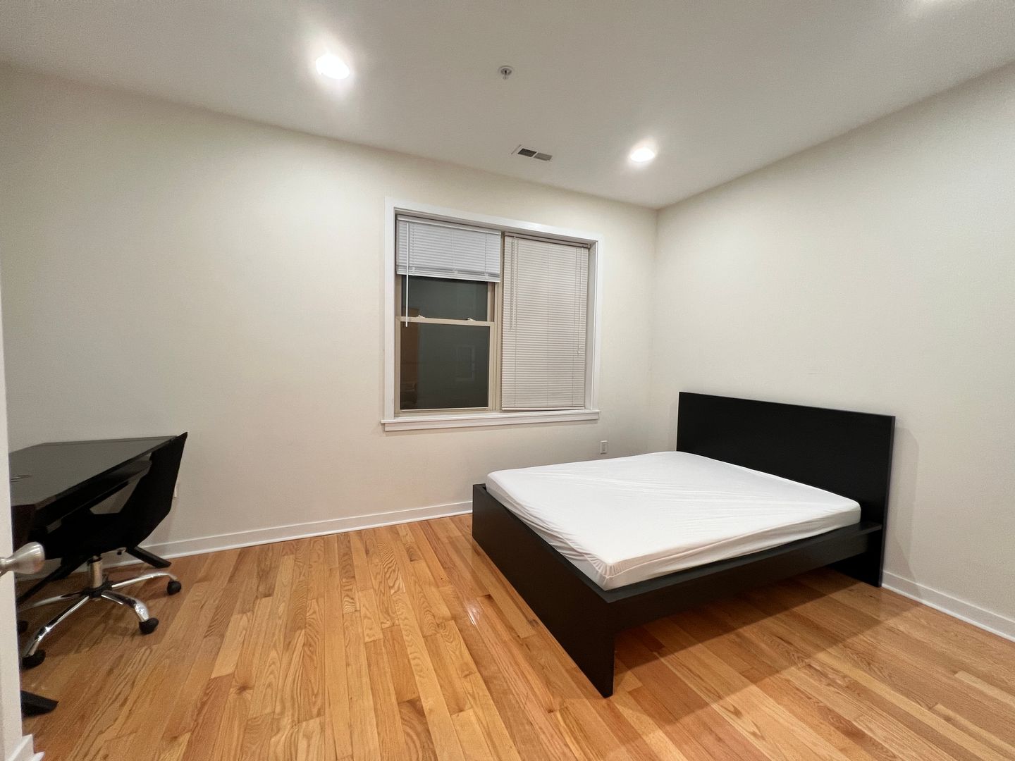 Philadelphia Apartment: 530 N 36th st