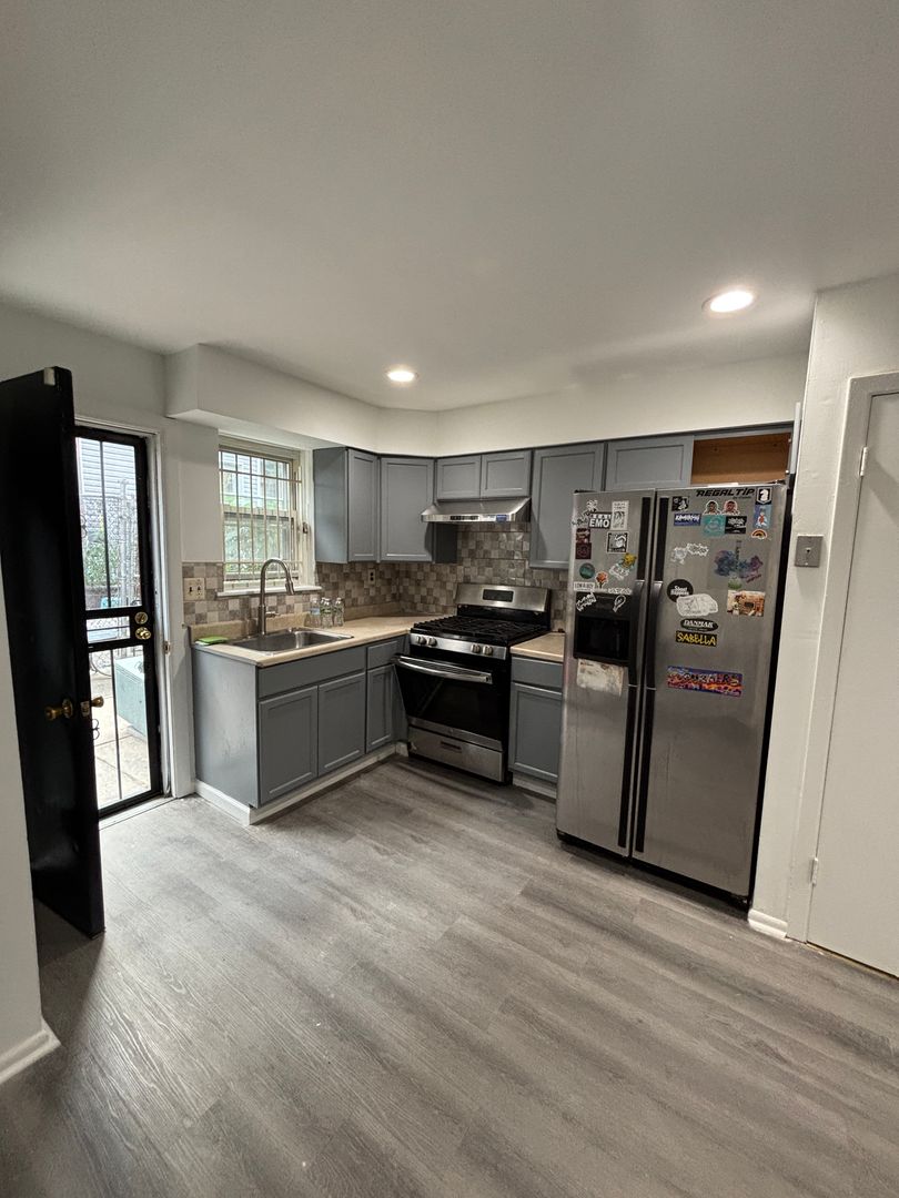 Philadelphia Apartment: 524 N Natrona St