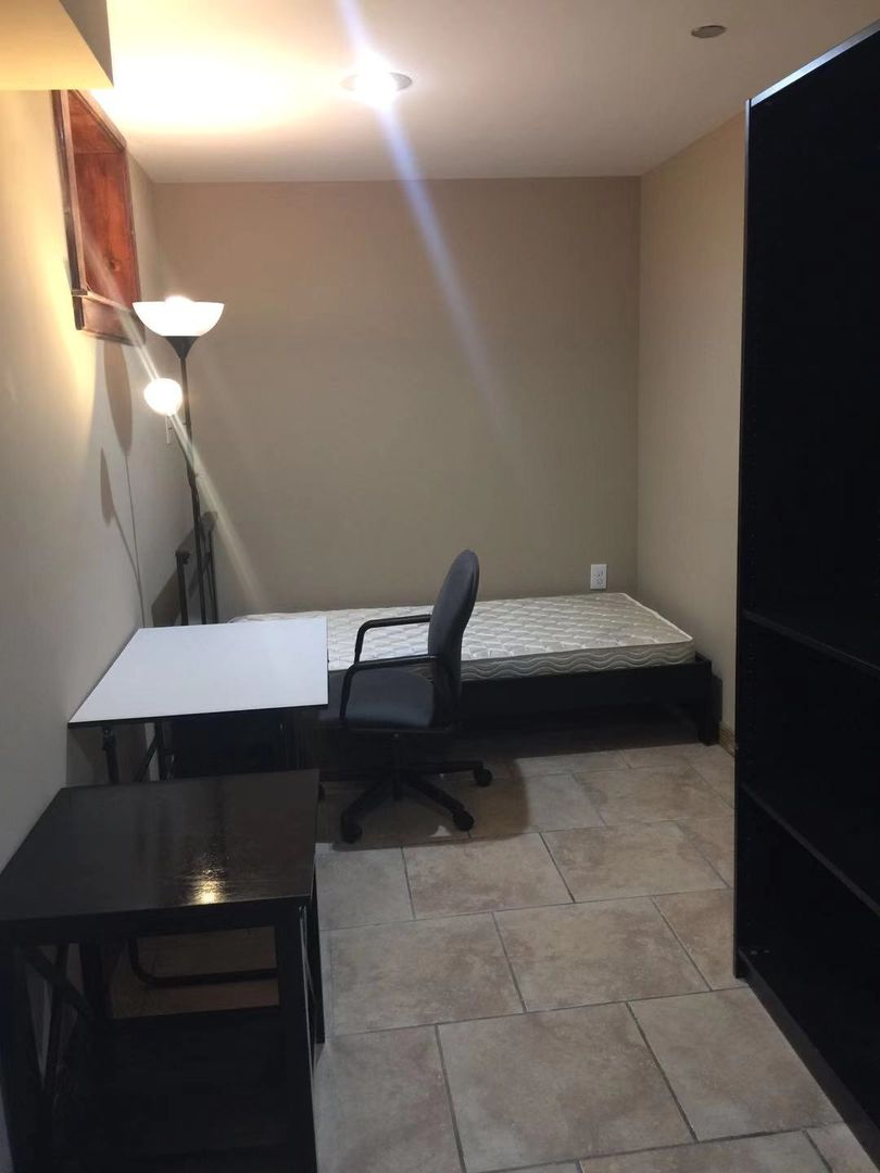 Philadelphia Apartment: 1824 W Diamond St
