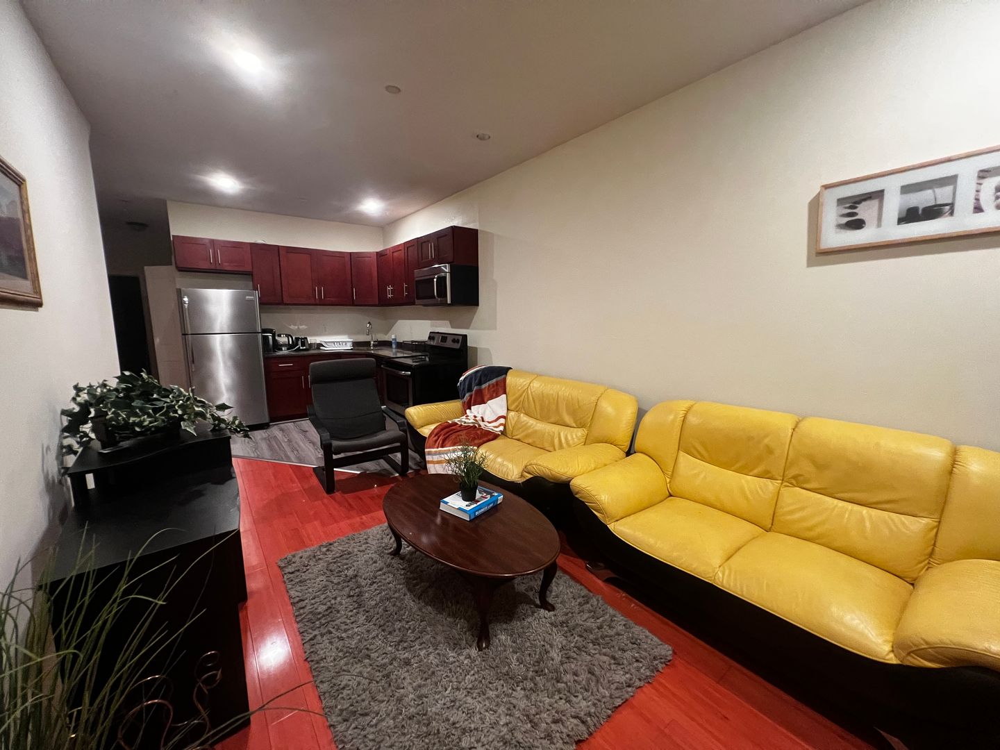 Philadelphia Apartment: 678 N 33rd st