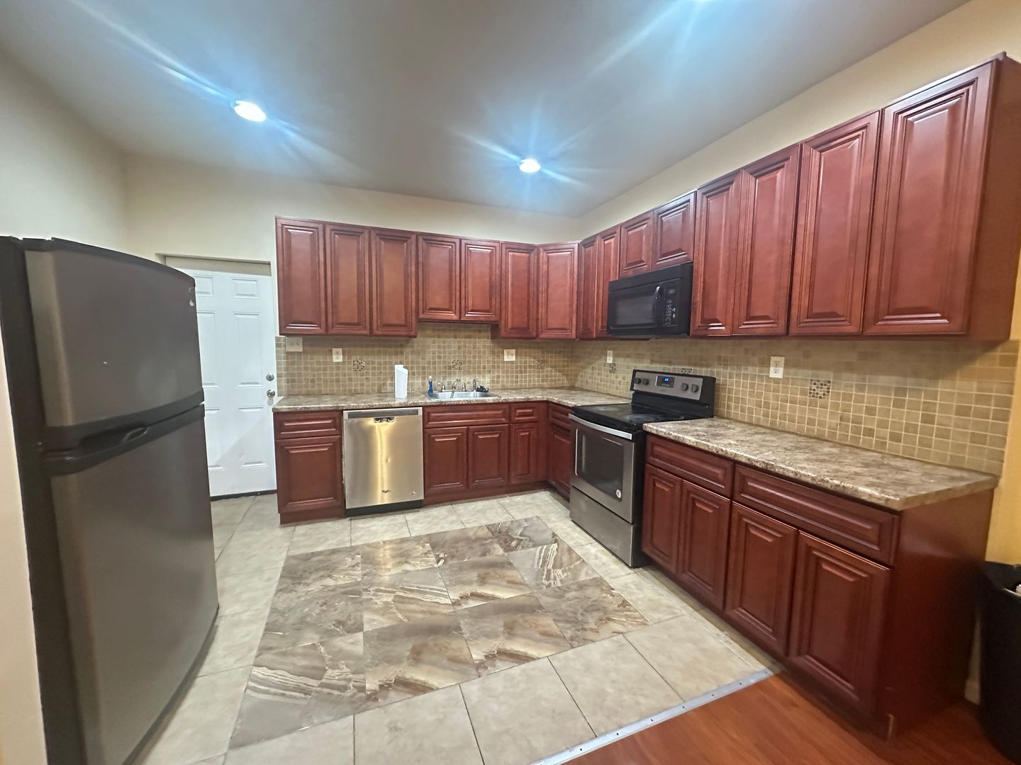 Philadelphia Apartment: 5446 Walnut St