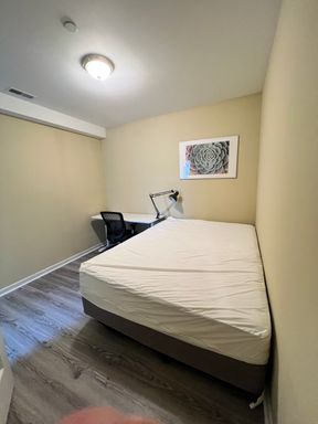 one furnished room rm5 in 3rd floor 6B3.5B unit | Walking distance to Temple University – photo 1