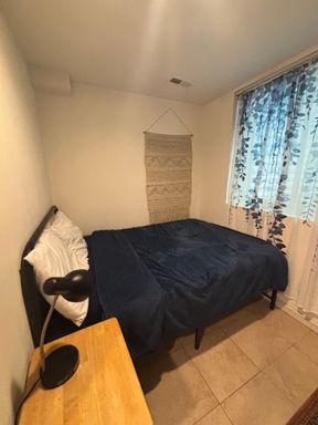 One furnished basement room B in a 4B2B house | Walking distance to Drexel University and UPenn – photo 1