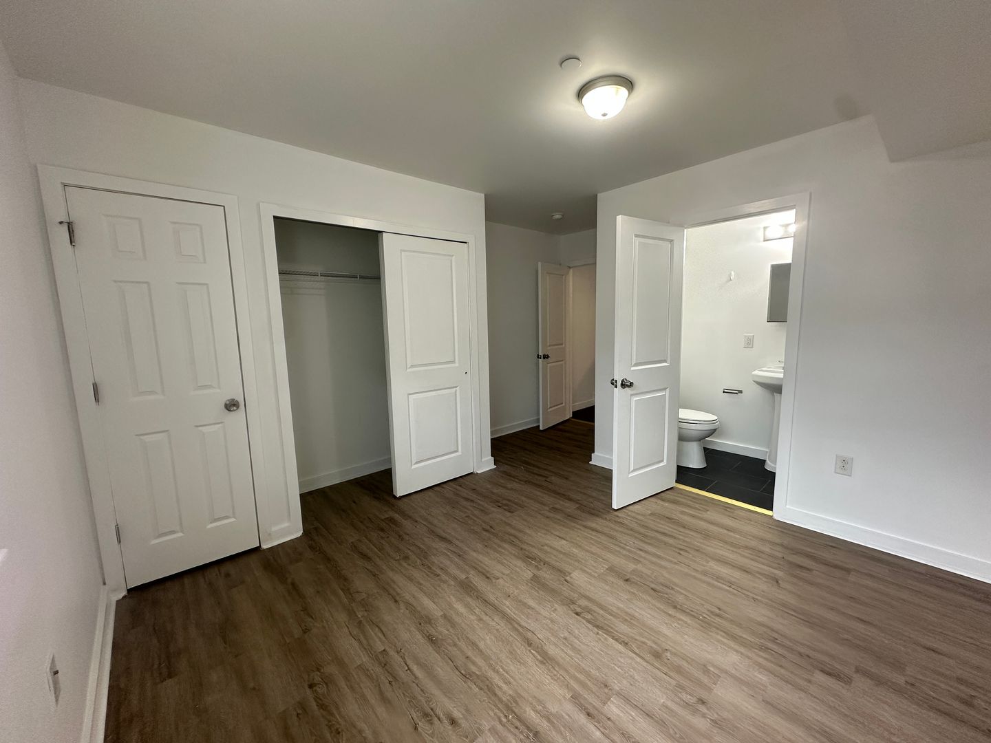 Philadelphia Apartment: 1515 W Seybert St