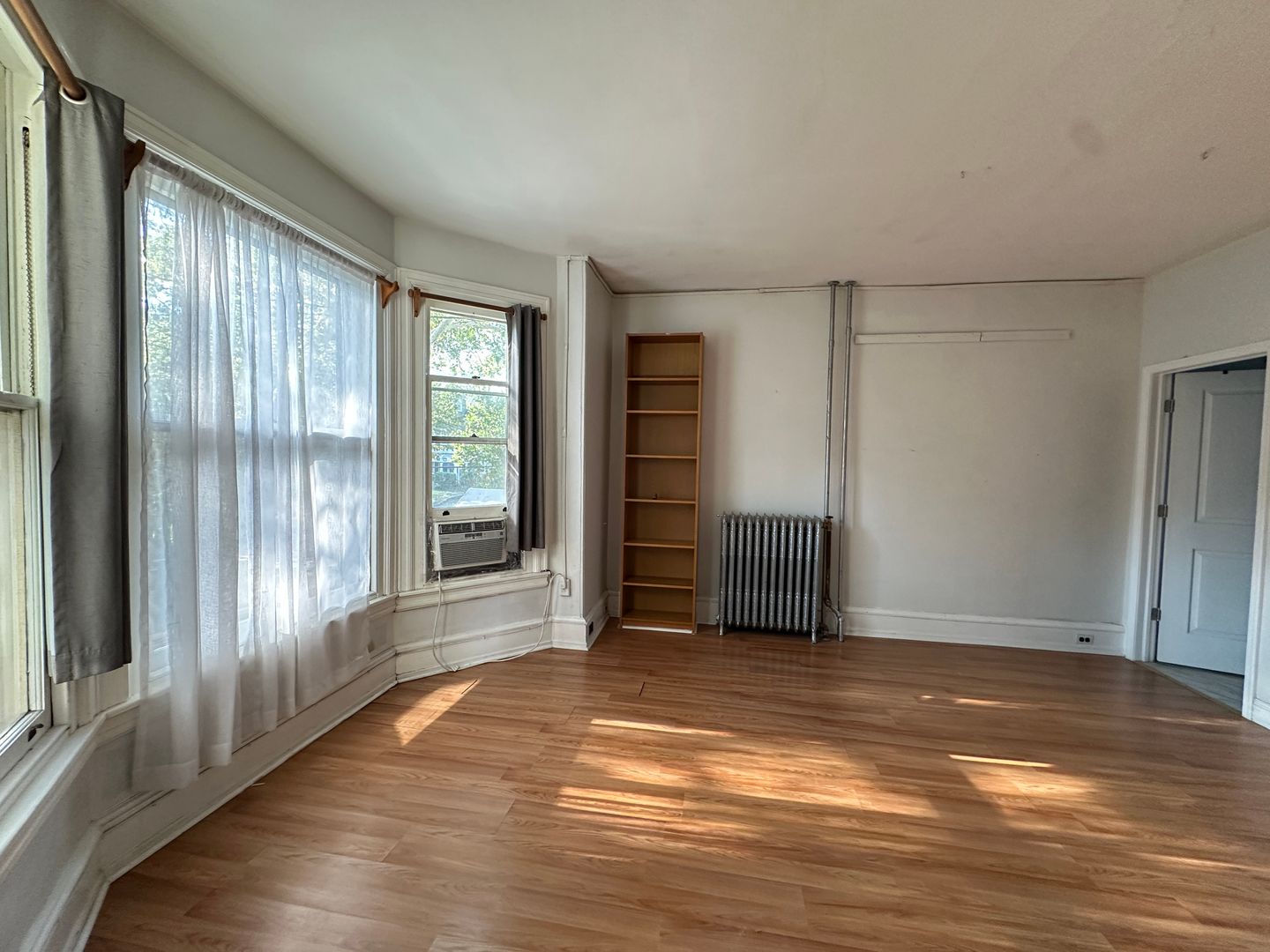 philadelphia Apartment: 325 N 34th st